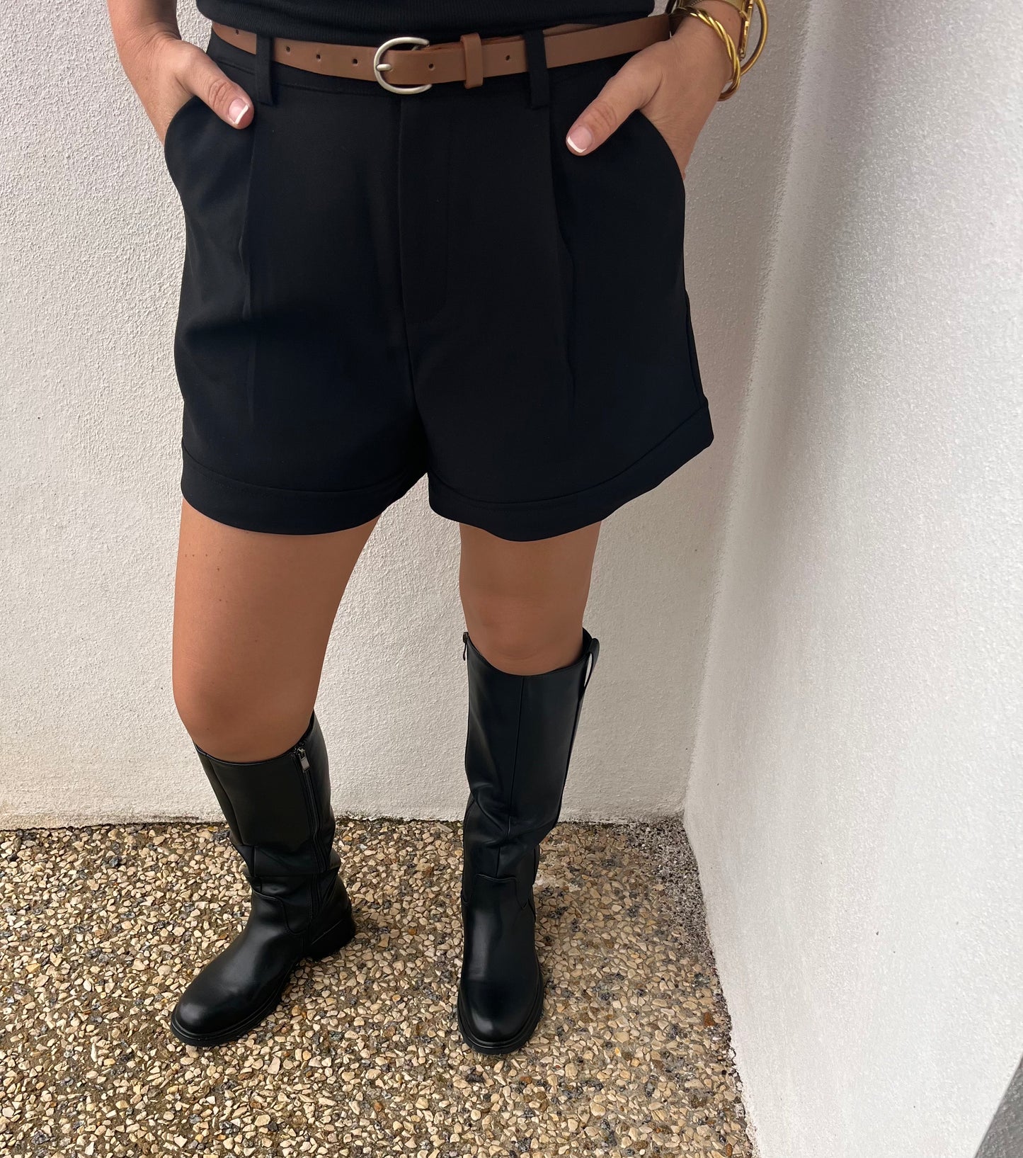 Short NAOMIE