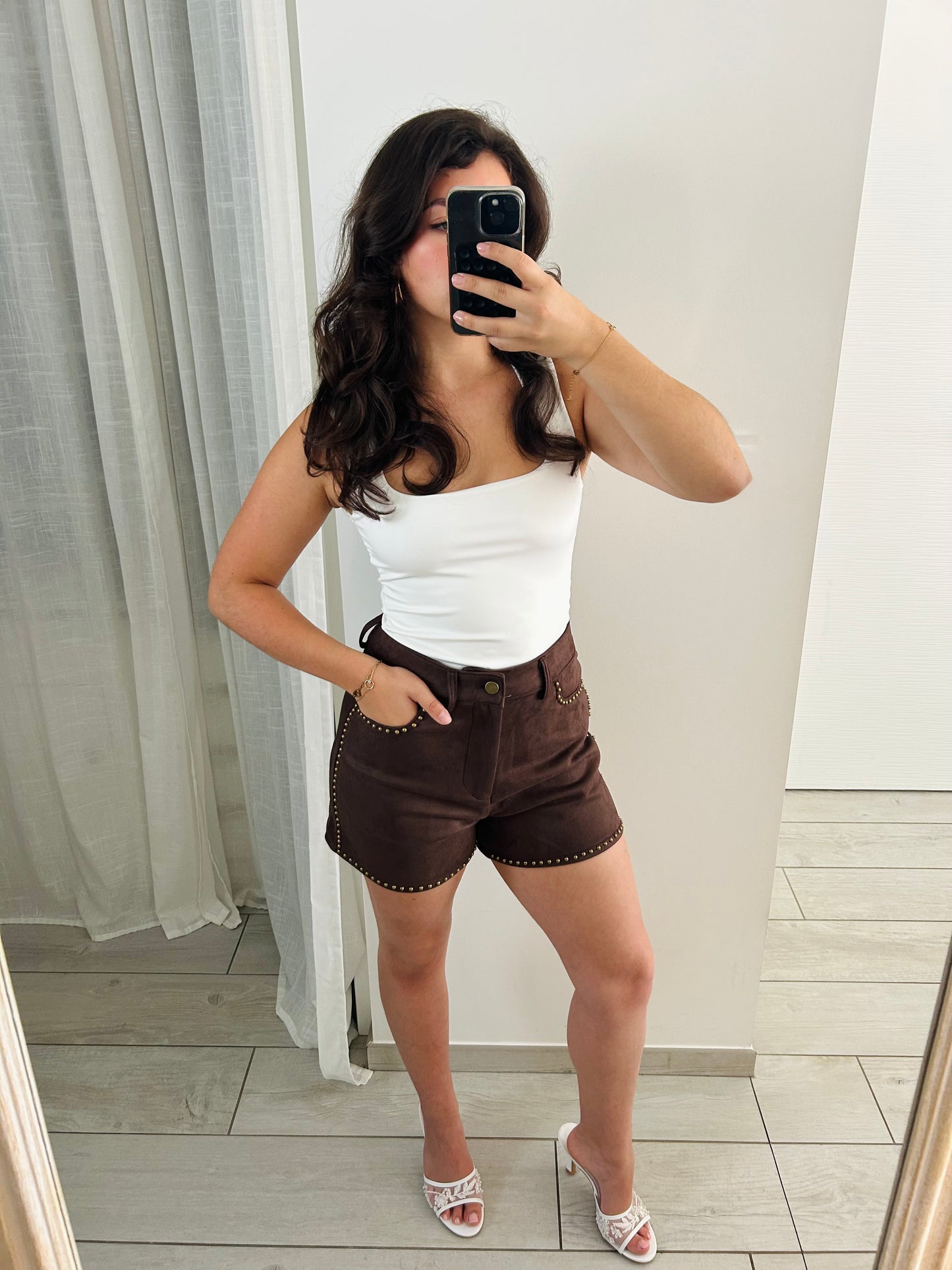 Short LOUISE