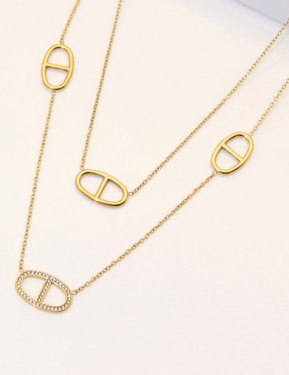 COLLIER LORA