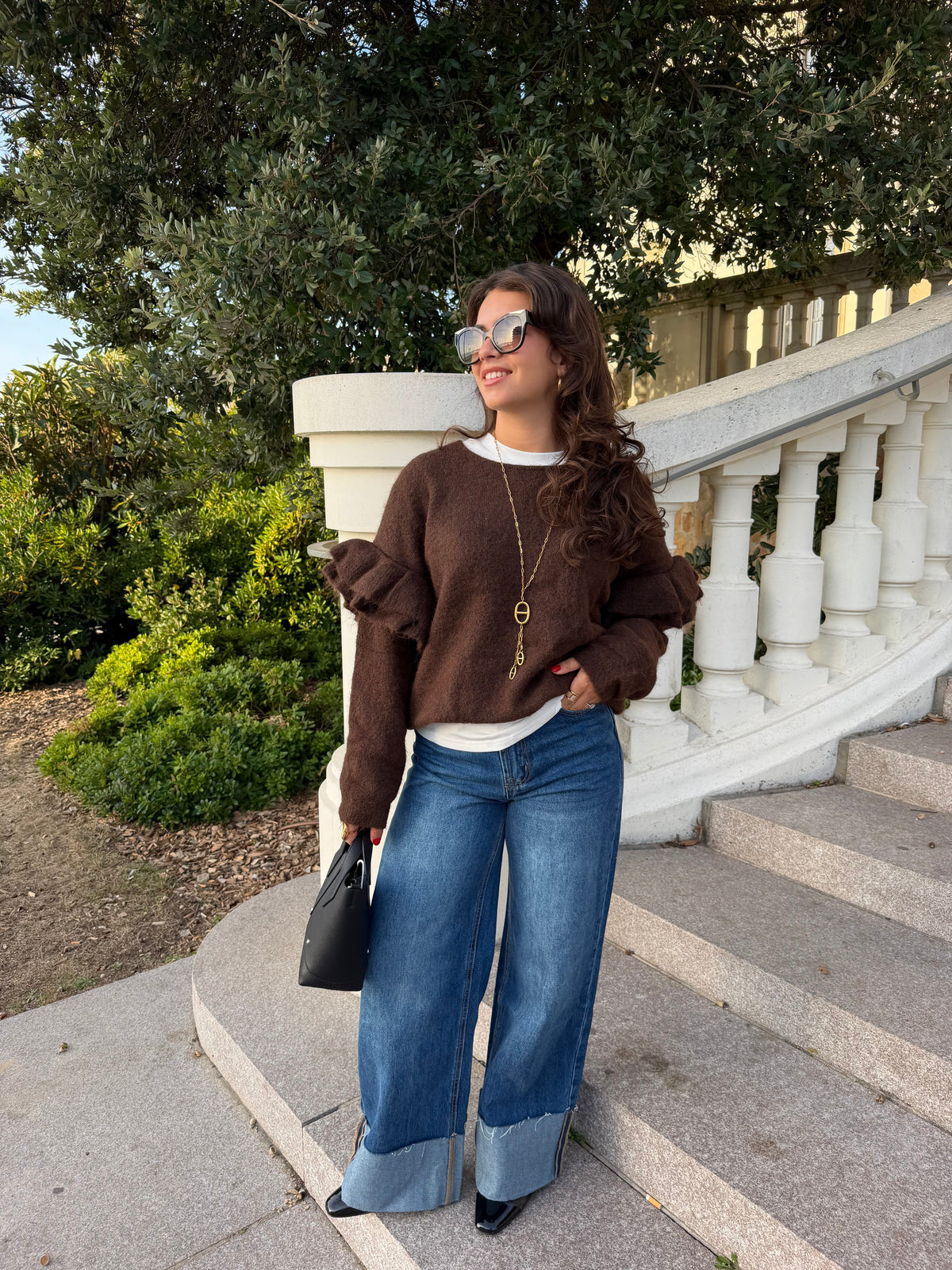 COLLIER EMY
